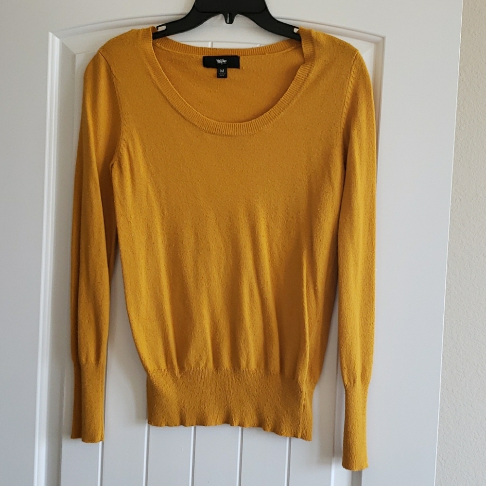 Yellow sweater